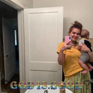 Meet your Posher, Sarah leann